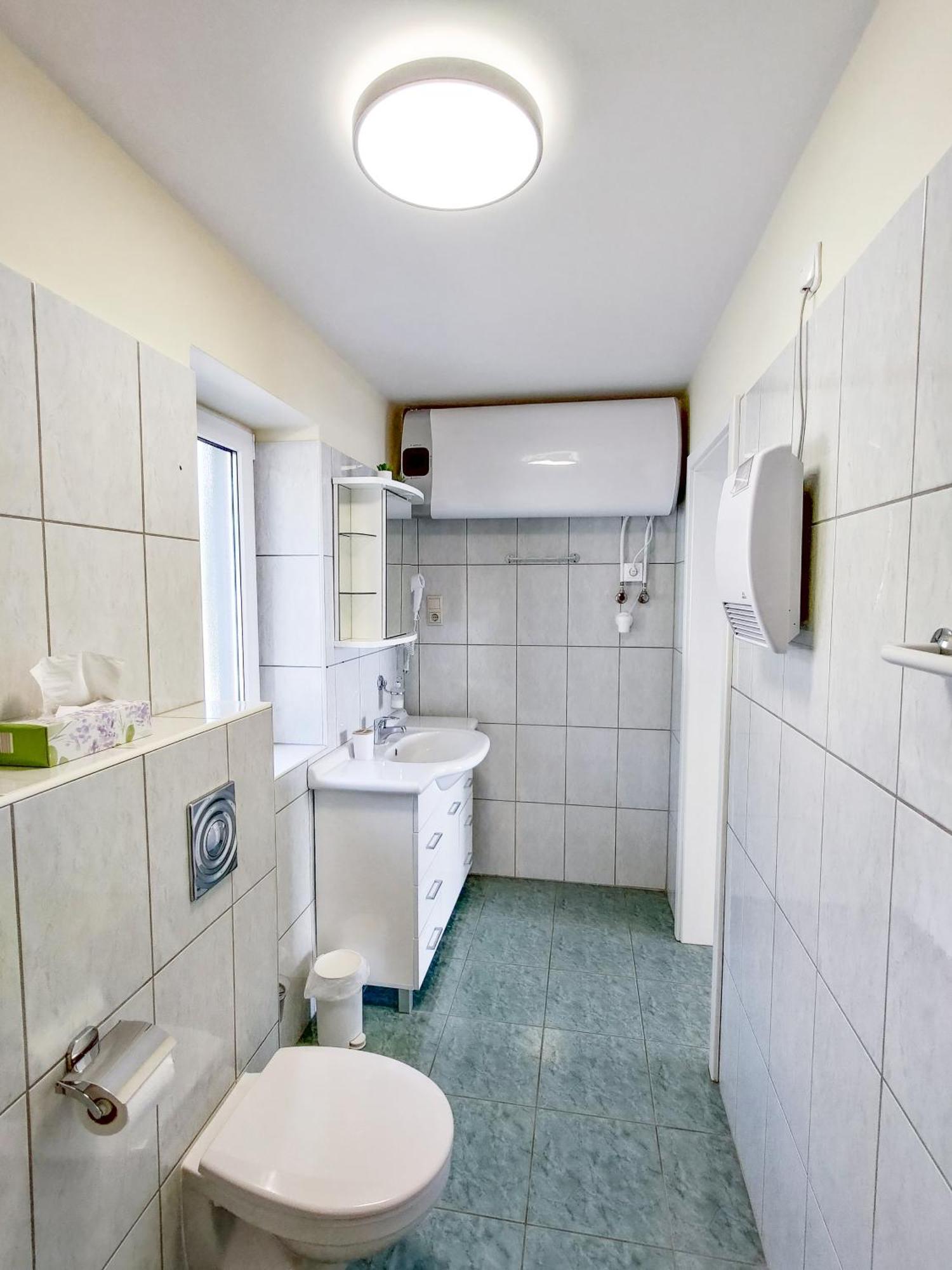 Fuegefa Apartman Balatonalmadi Bagian luar foto